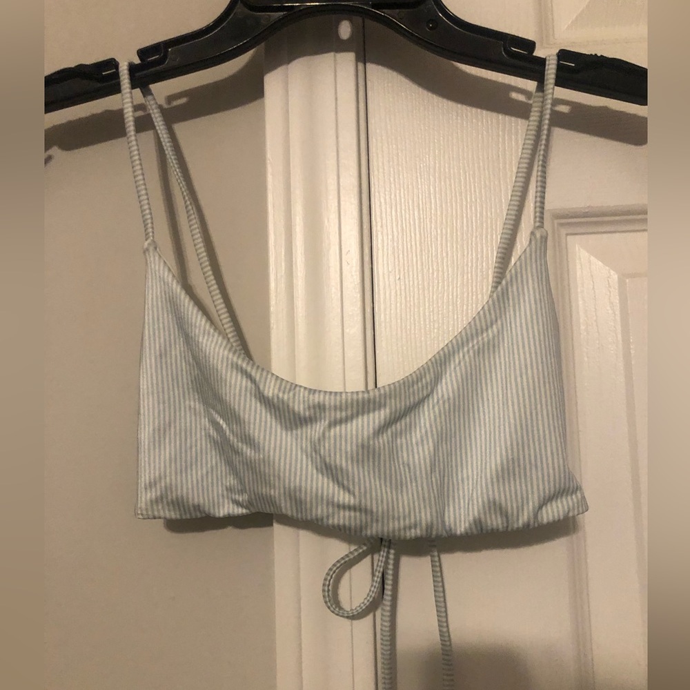3/$15 🔸 L.A hearts bikini top size S
